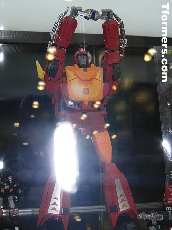 Botcon 2011 Mp Rodimus Prime  (3 of 21)